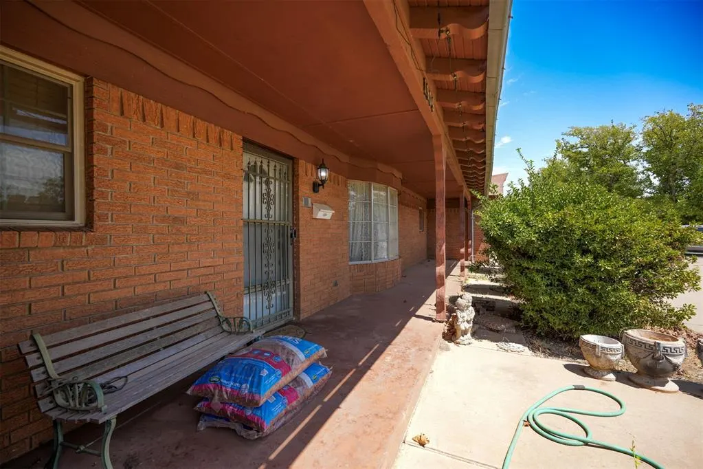 Photo 5 — 1909 Willard Drive, Altus, OK 73521