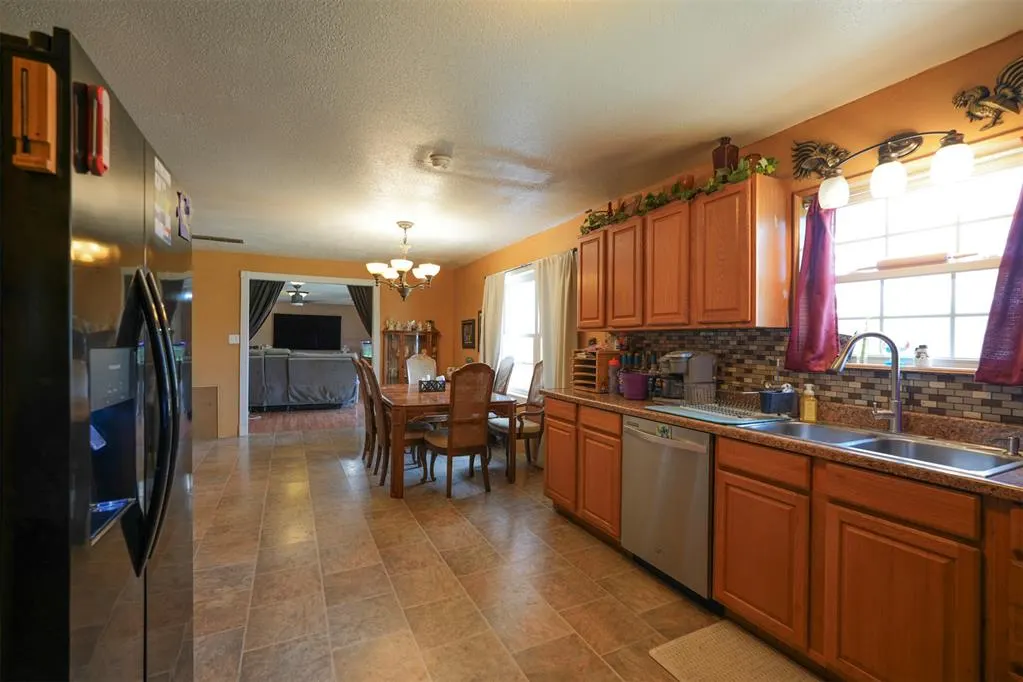 Photo 14 — 1909 Willard Drive, Altus, OK 73521