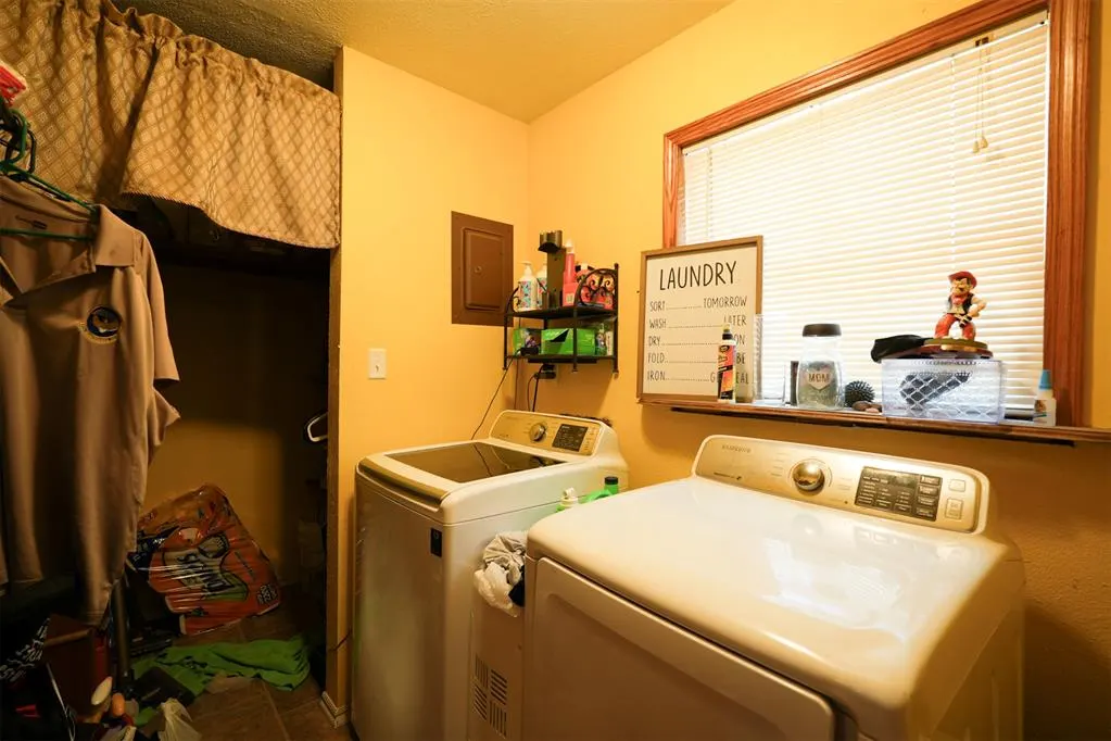 Photo 17 — 1909 Willard Drive, Altus, OK 73521