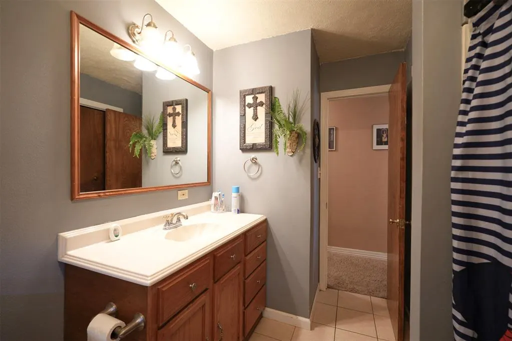 Photo 19 — 1909 Willard Drive, Altus, OK 73521
