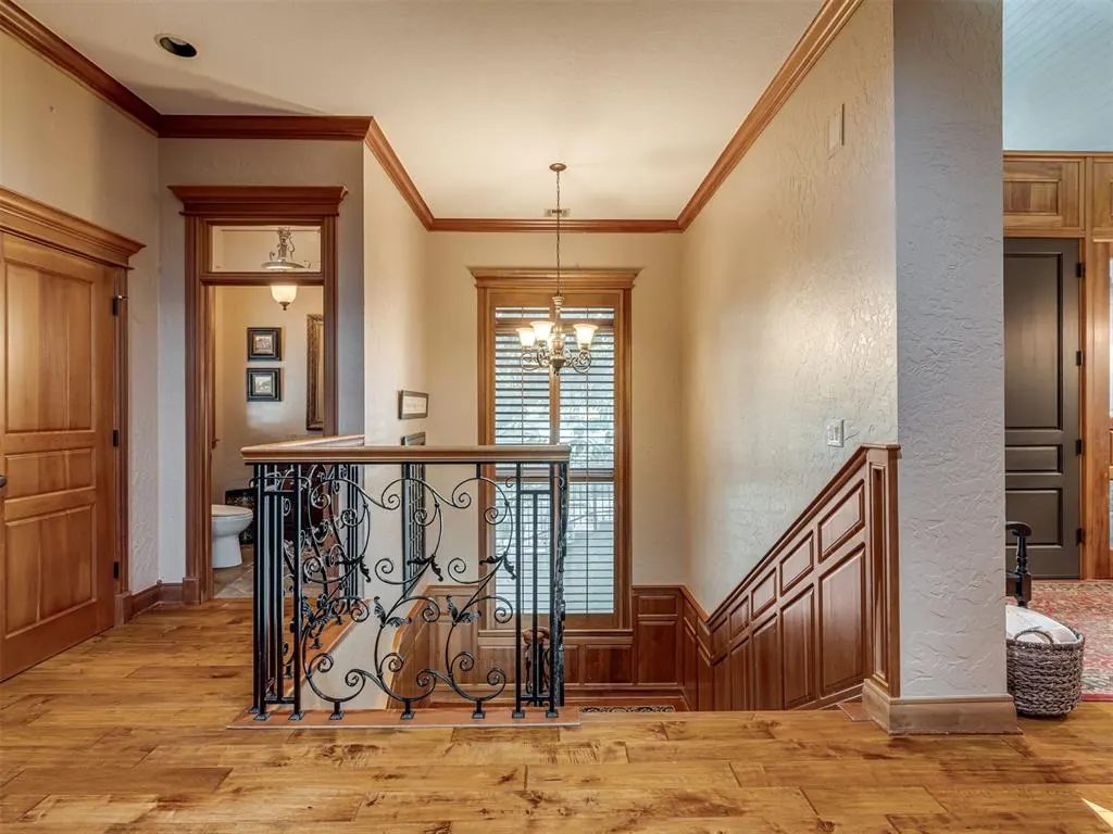 Photo 7 — 2808 Castlewood Drive, Norman, OK 73072