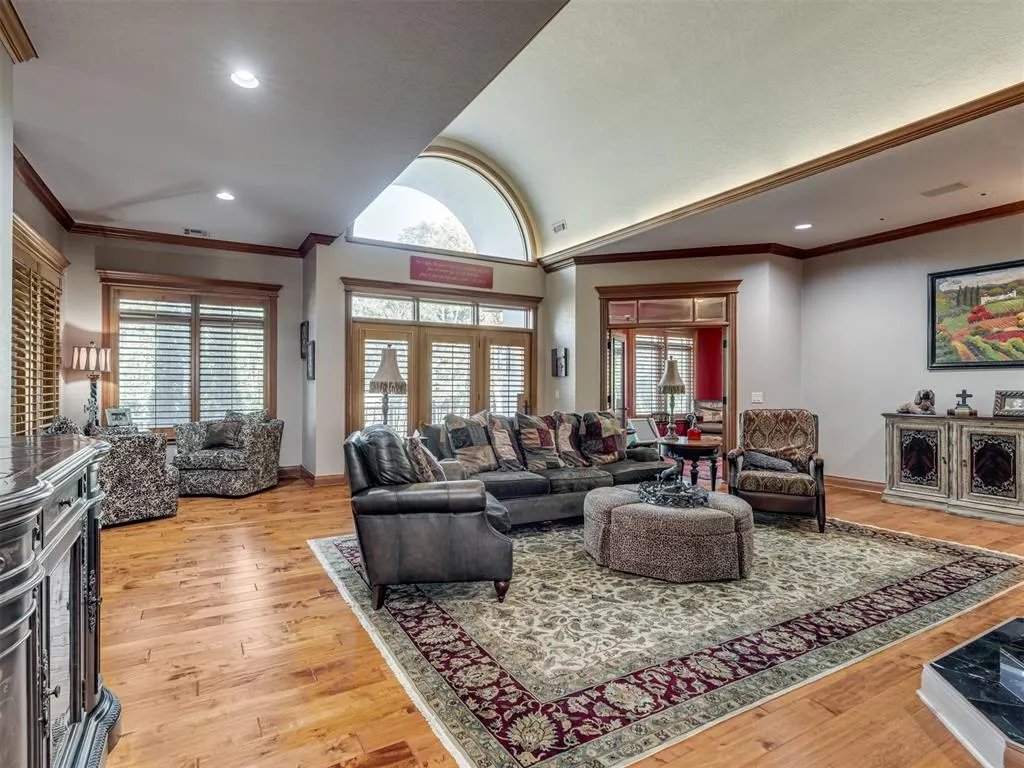Photo 11 — 2808 Castlewood Drive, Norman, OK 73072
