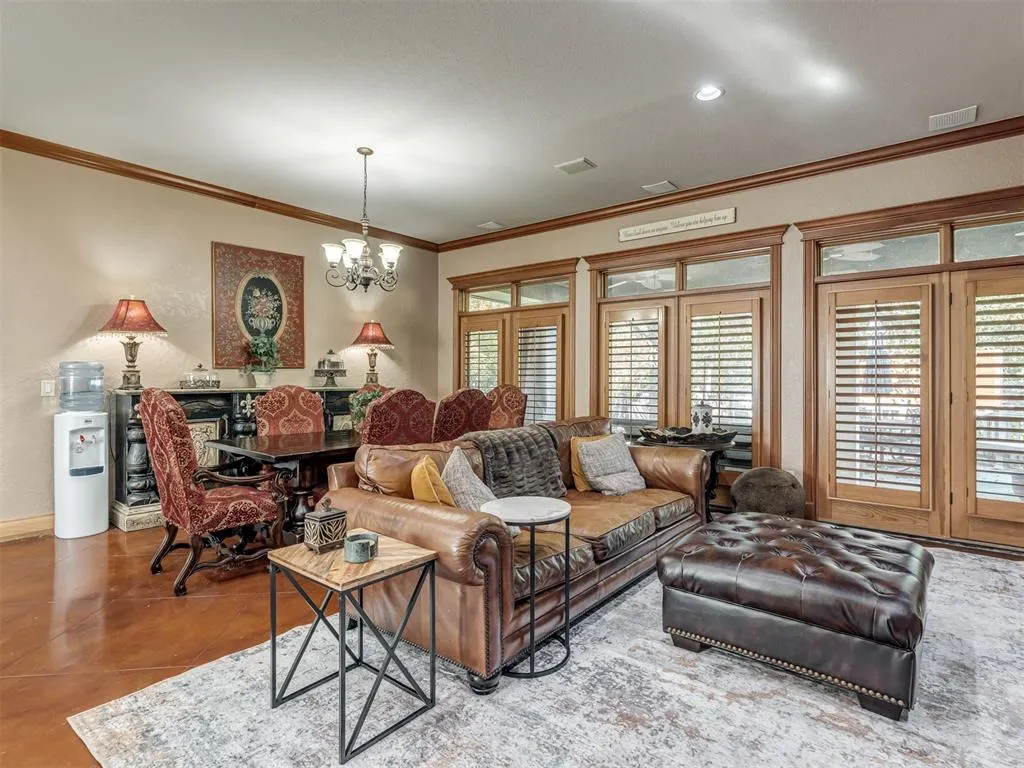 Photo 12 — 2808 Castlewood Drive, Norman, OK 73072
