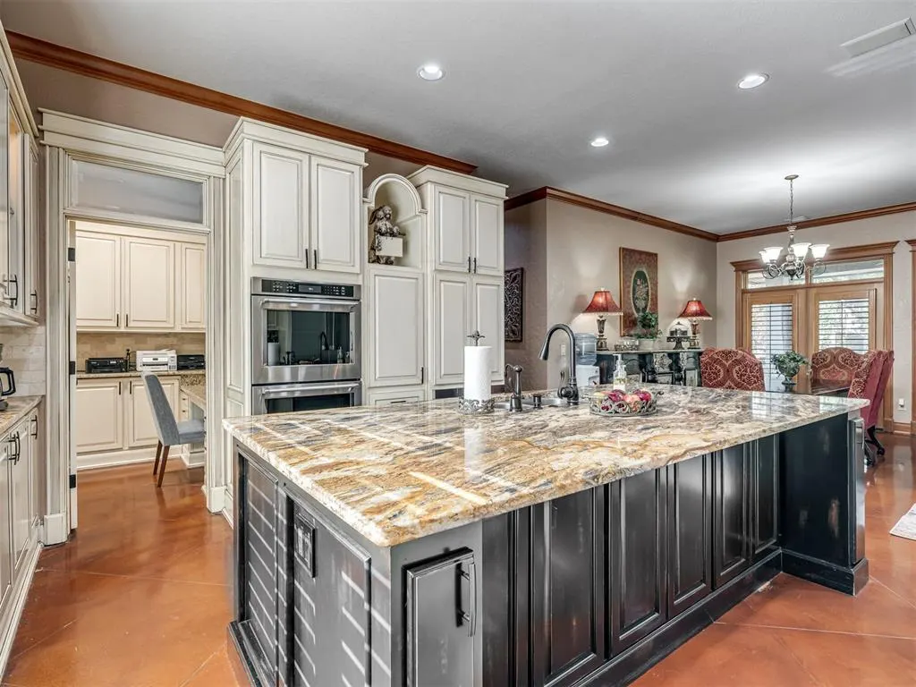 Photo 17 — 2808 Castlewood Drive, Norman, OK 73072