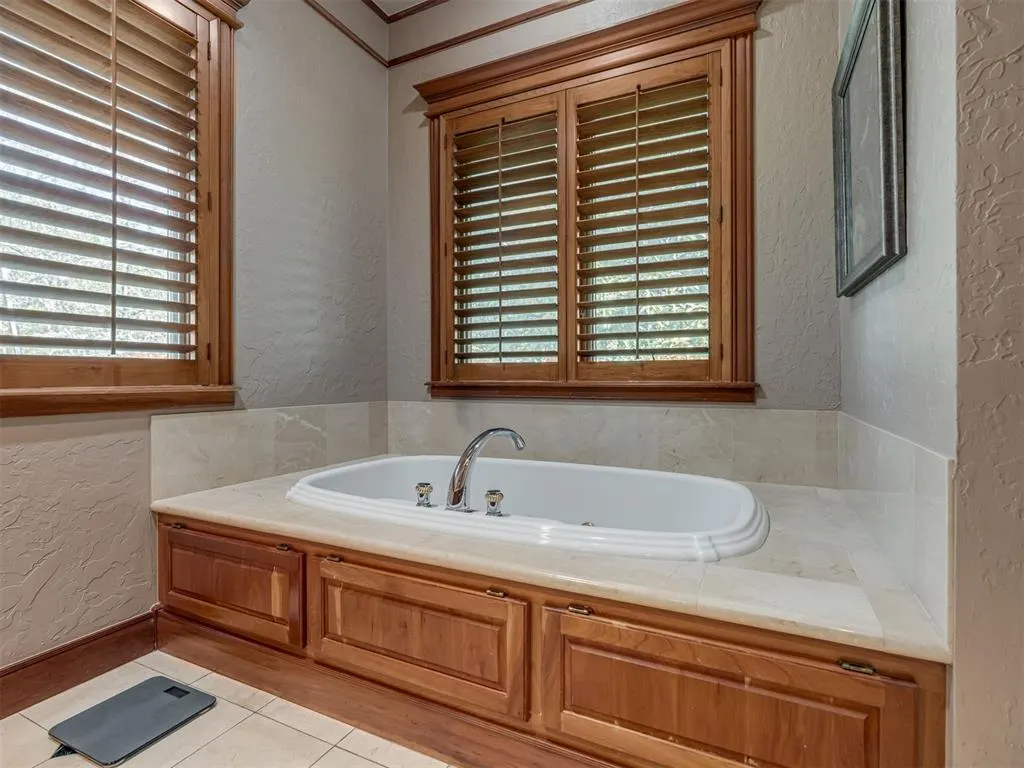 Photo 28 — 2808 Castlewood Drive, Norman, OK 73072