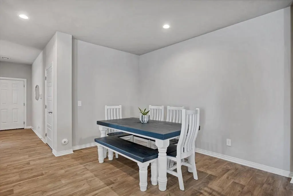 Photo 14 — 11601 SW 40th Street, Mustang, OK 73064