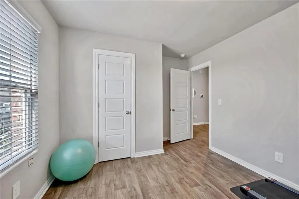 Photo 18 — 11601 SW 40th Street, Mustang, OK 73064