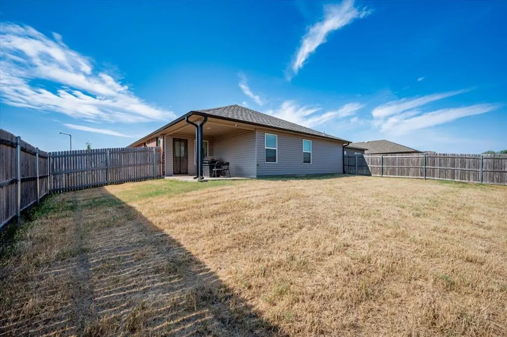 Photo 40 — 11601 SW 40th Street, Mustang, OK 73064