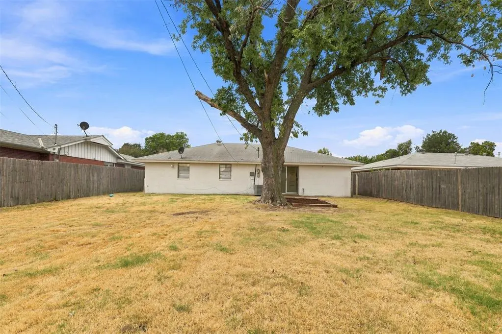 Photo 16 — 2112 N Gleason Avenue, Bethany, OK 73008