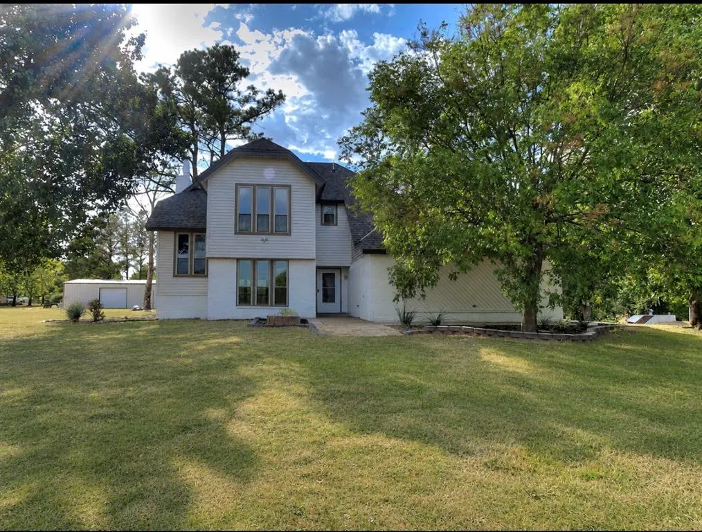 Photo 2 — 407 E Cedar Street, Tuttle, OK 73089