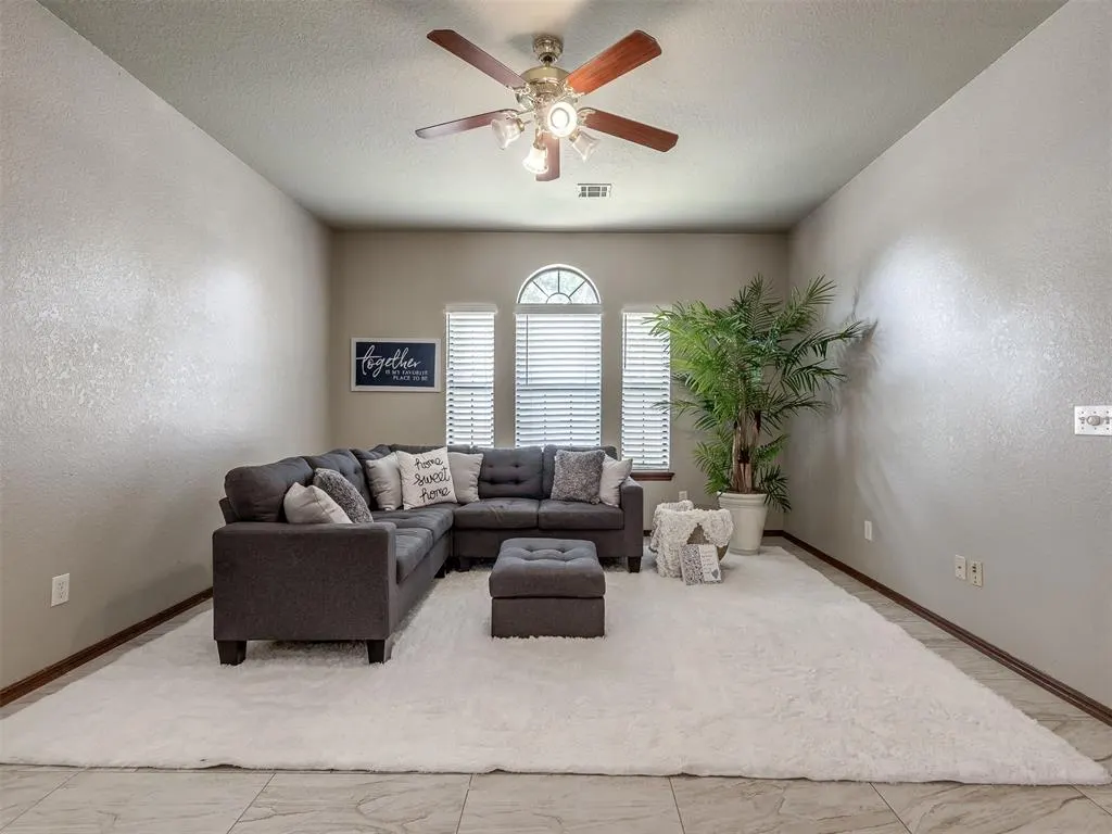 Photo 3 — 3405 Shona Way, Norman, OK 73069
