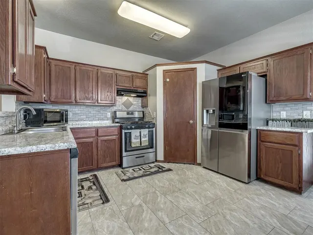 Photo 5 — 3405 Shona Way, Norman, OK 73069
