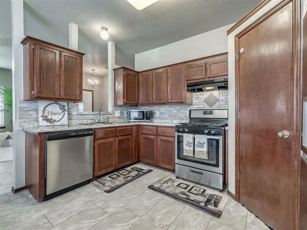 Photo 6 — 3405 Shona Way, Norman, OK 73069