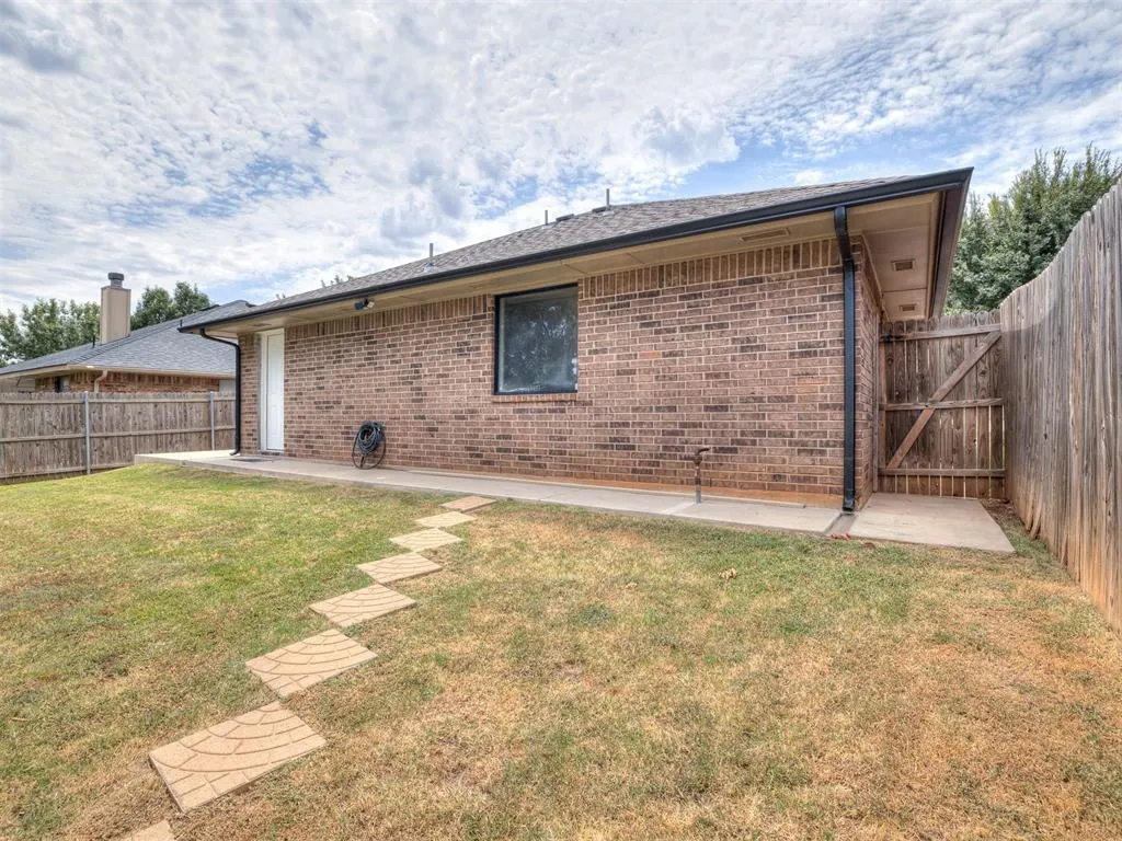 Photo 15 — 3405 Shona Way, Norman, OK 73069