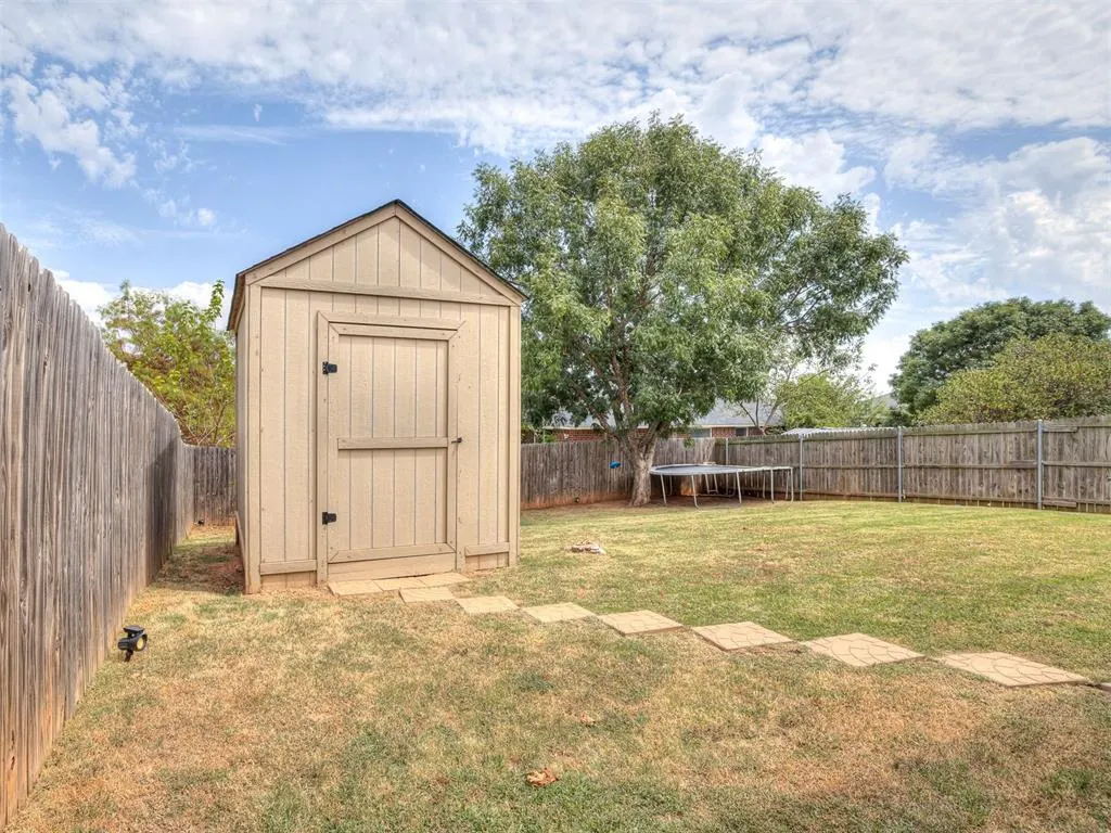 Photo 16 — 3405 Shona Way, Norman, OK 73069