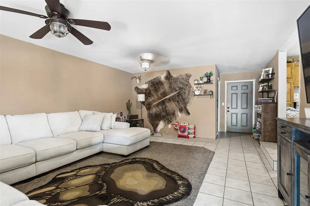 Photo 3 — 402 W A Street, Ringling, OK 73456