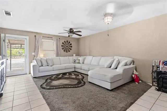 Photo 4 — 402 W A Street, Ringling, OK 73456