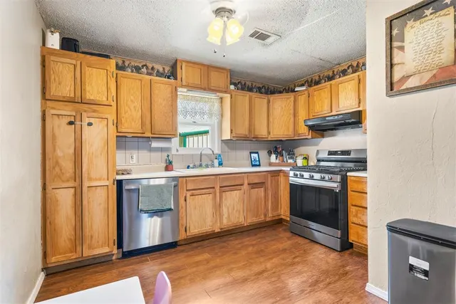 Photo 6 — 402 W A Street, Ringling, OK 73456
