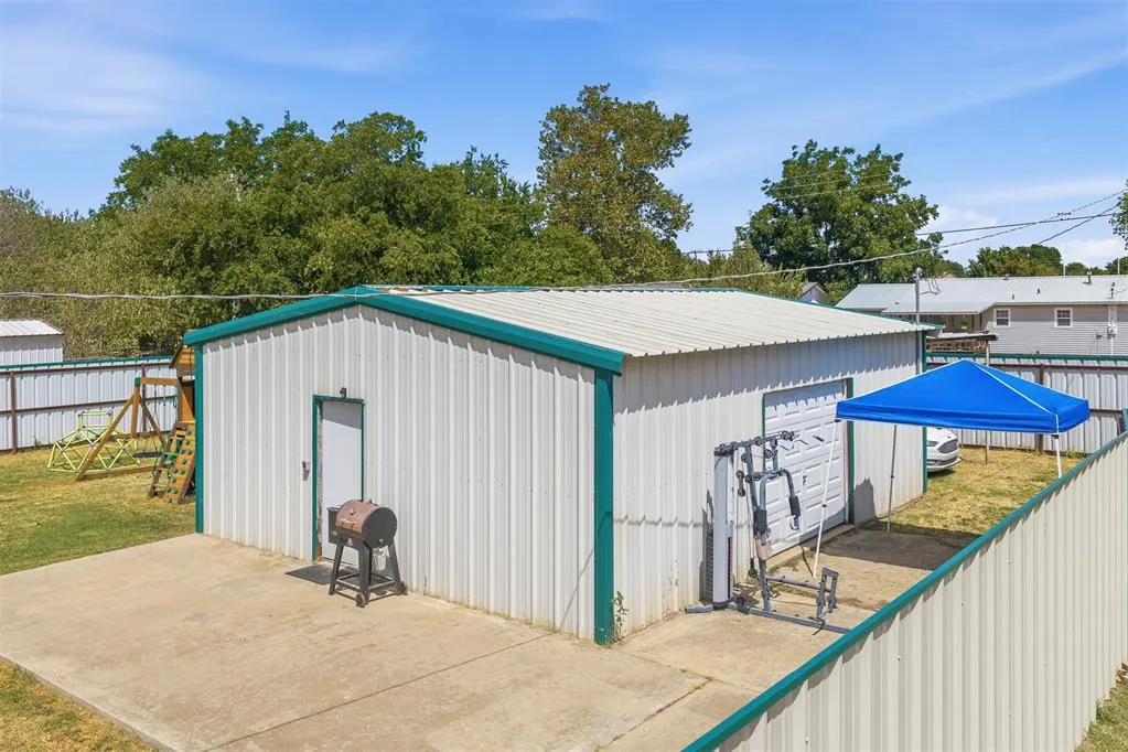Photo 22 — 402 W A Street, Ringling, OK 73456