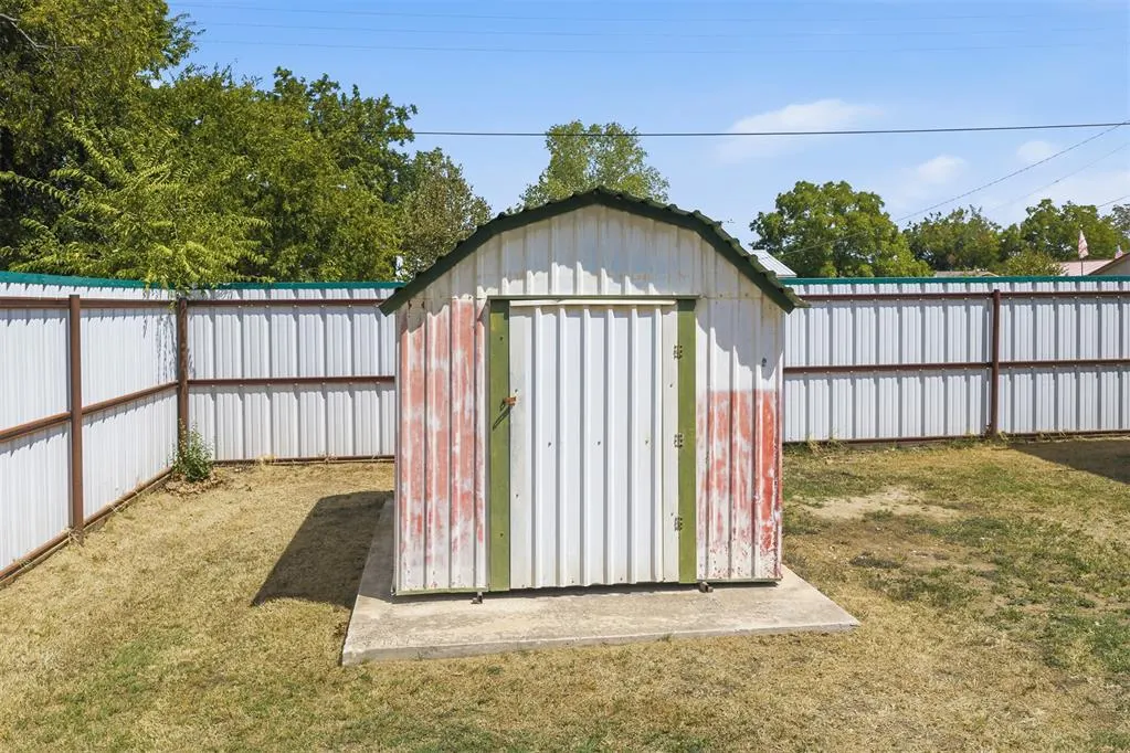 Photo 27 — 402 W A Street, Ringling, OK 73456