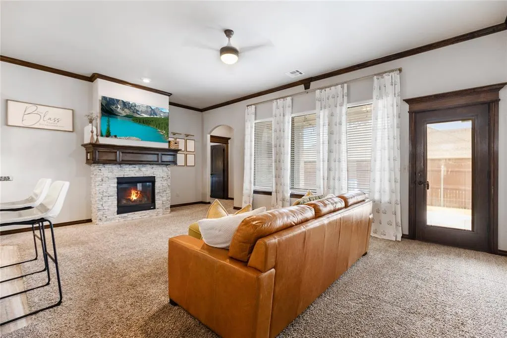 Photo 6 — 10916 SW 35th Terrace, Yukon, OK 73099