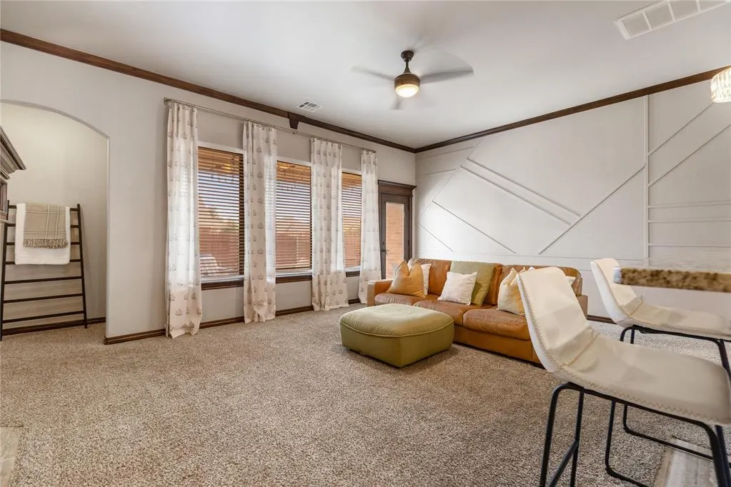 Photo 7 — 10916 SW 35th Terrace, Yukon, OK 73099