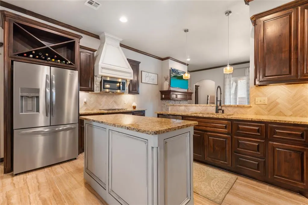 Photo 9 — 10916 SW 35th Terrace, Yukon, OK 73099