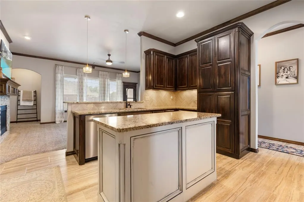 Photo 13 — 10916 SW 35th Terrace, Yukon, OK 73099
