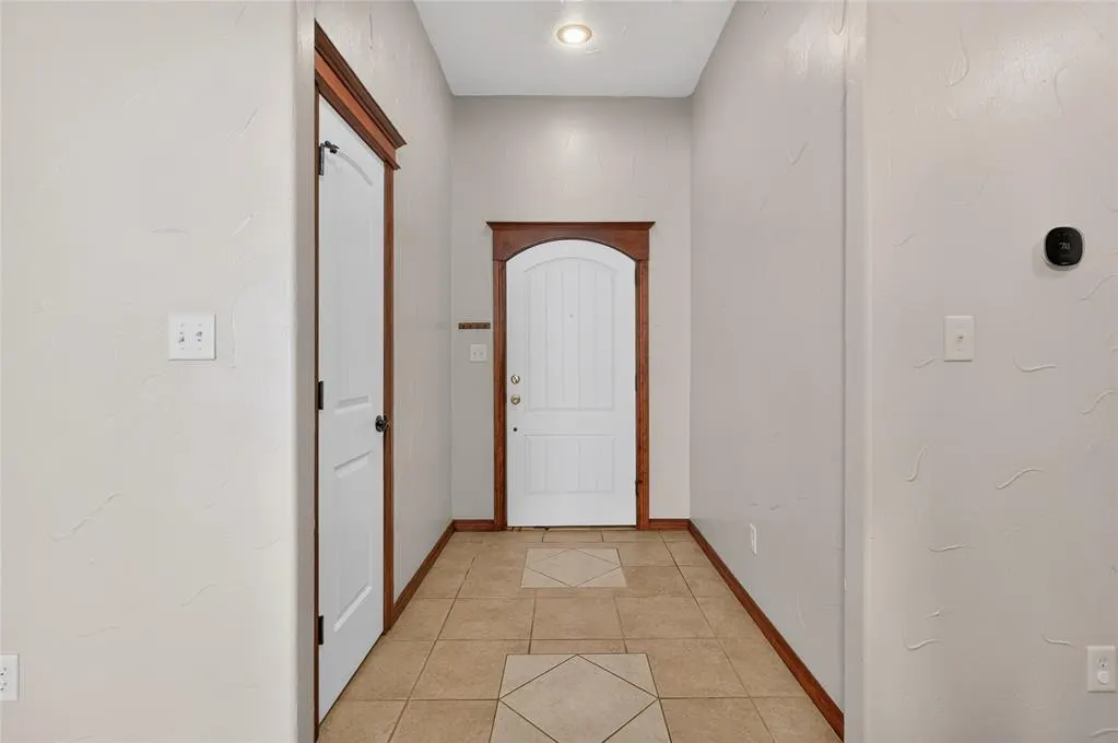 Photo 5 — 1105 Hershel Drive, Elgin, OK 73538