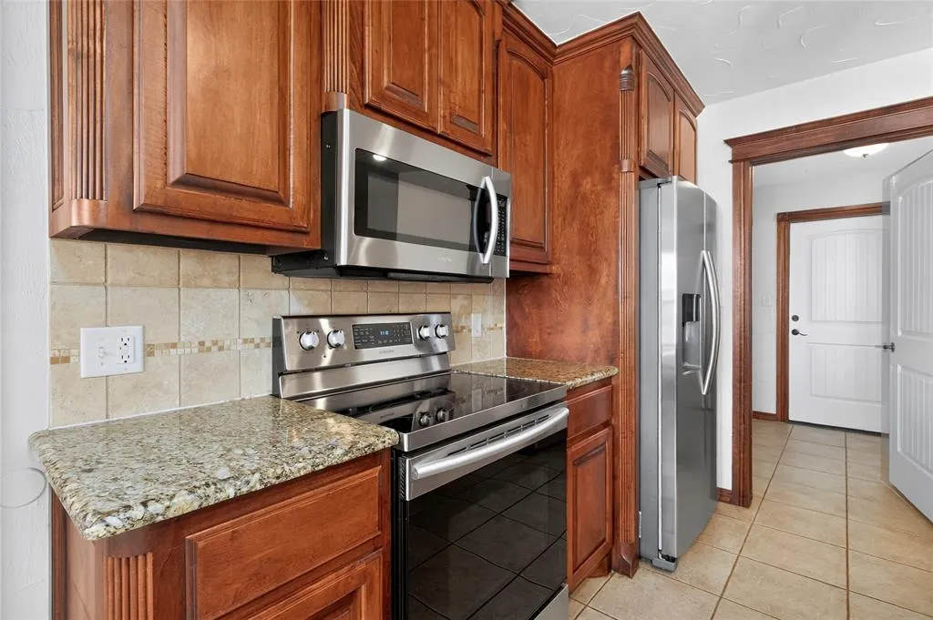 Photo 12 — 1105 Hershel Drive, Elgin, OK 73538