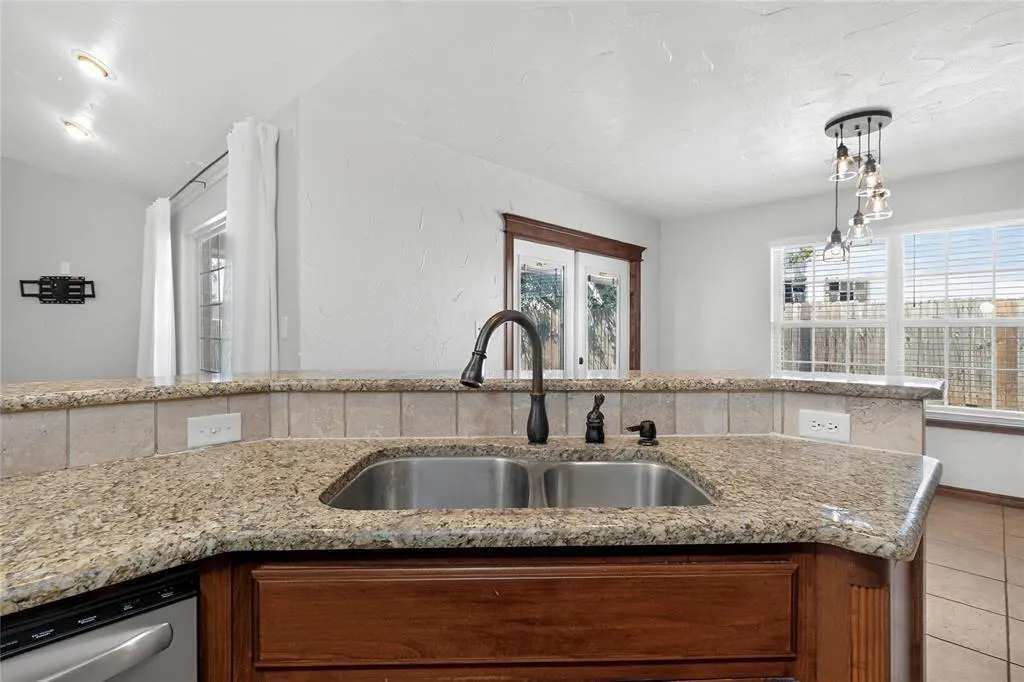 Photo 14 — 1105 Hershel Drive, Elgin, OK 73538