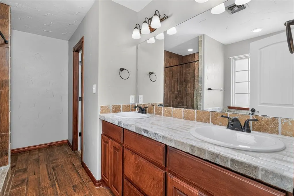 Photo 20 — 1105 Hershel Drive, Elgin, OK 73538