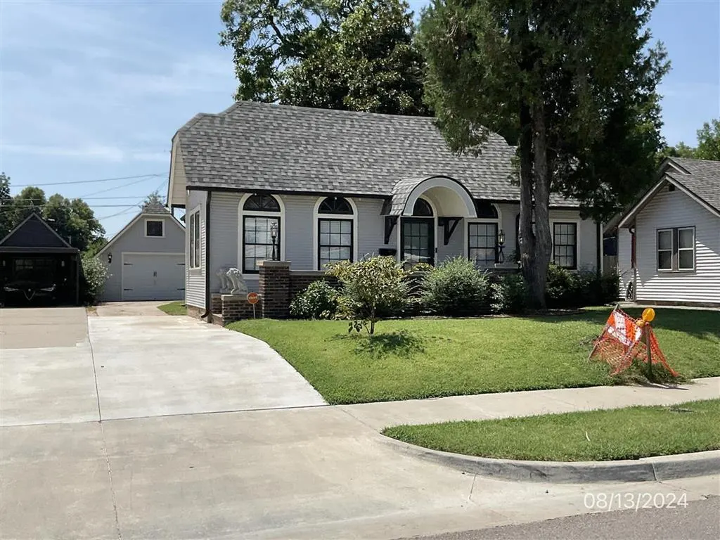Front exterior — 3208 NW 16th Street, Oklahoma City, OK 73107
