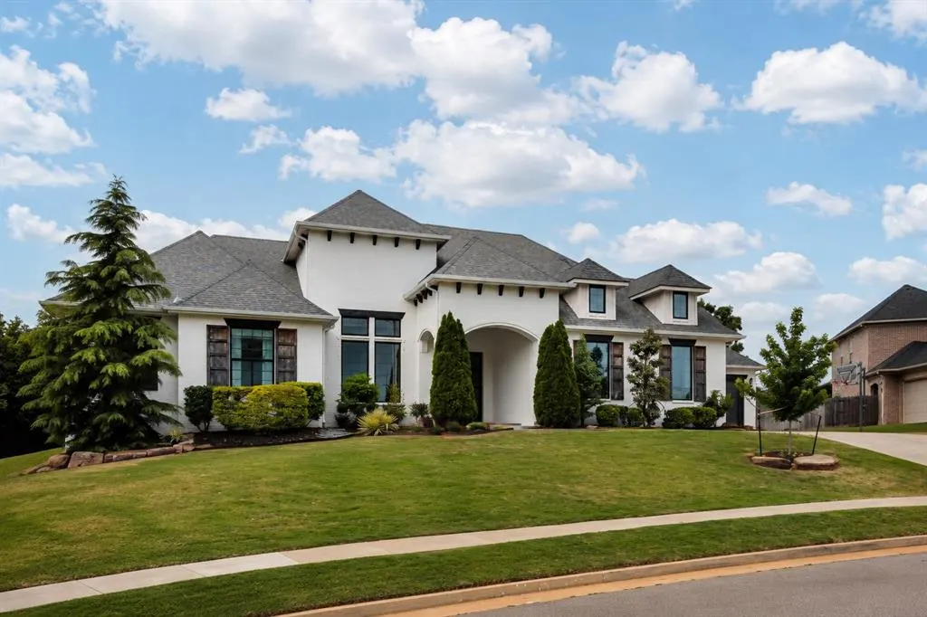 Front exterior — 1140 Gateway Bridge Road, Edmond, OK 73034