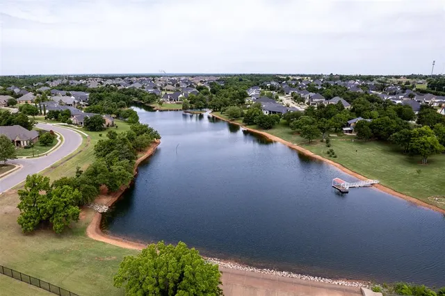 Photo 2 — 1140 Gateway Bridge Road, Edmond, OK 73034