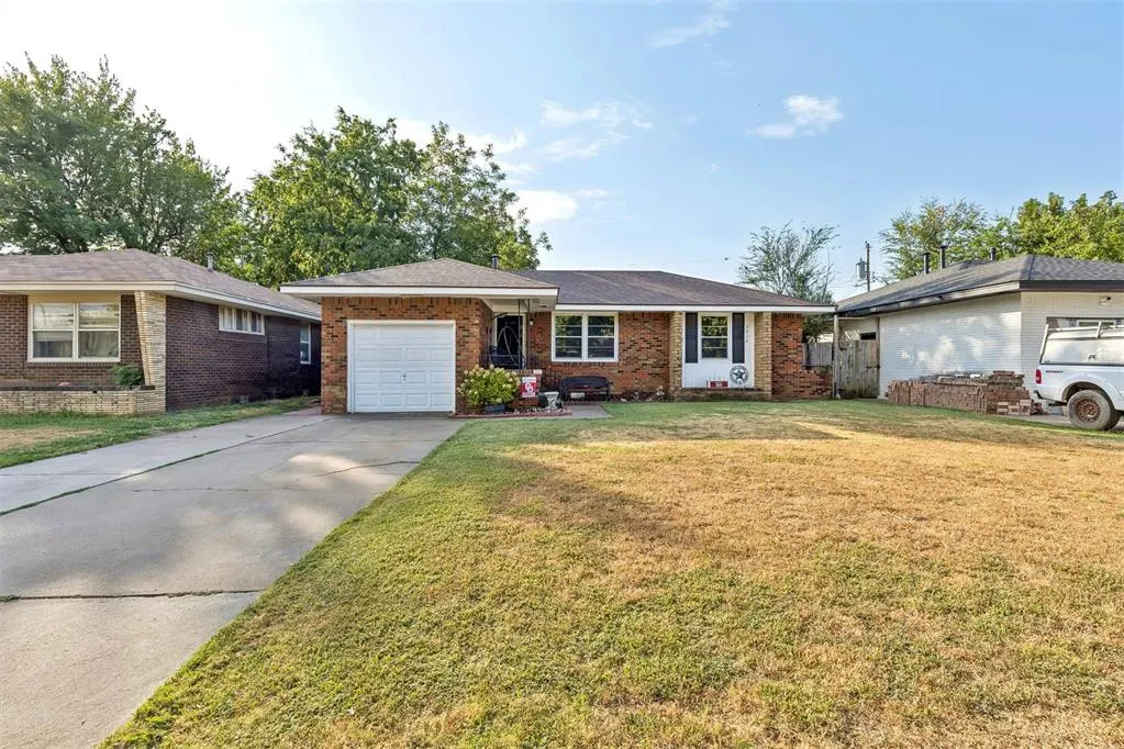Front exterior — 2616 SW Murray Drive, Oklahoma City, OK 73119