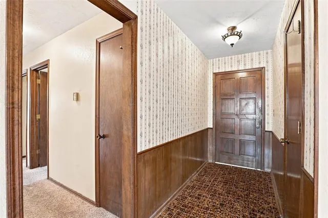 Photo 4 — 715 W Forest Drive, Mustang, OK 73064