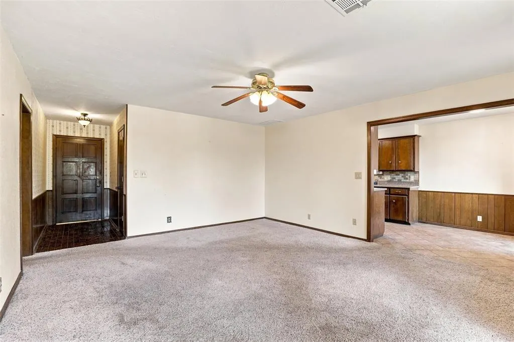 Photo 6 — 715 W Forest Drive, Mustang, OK 73064