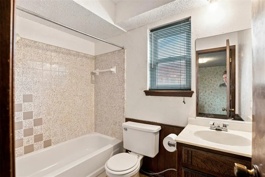 Photo 13 — 715 W Forest Drive, Mustang, OK 73064