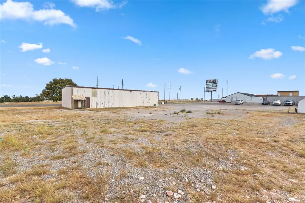 Photo 7 — 23999 E 1013 Road, Weatherford, OK 73096