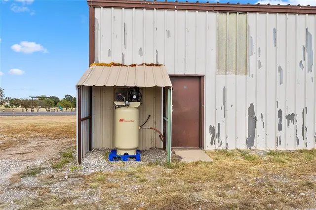 Photo 8 — 23999 E 1013 Road, Weatherford, OK 73096