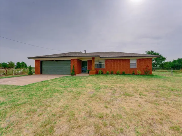 Photo 2 — 3574 N Highway 74, Crescent, OK 73028
