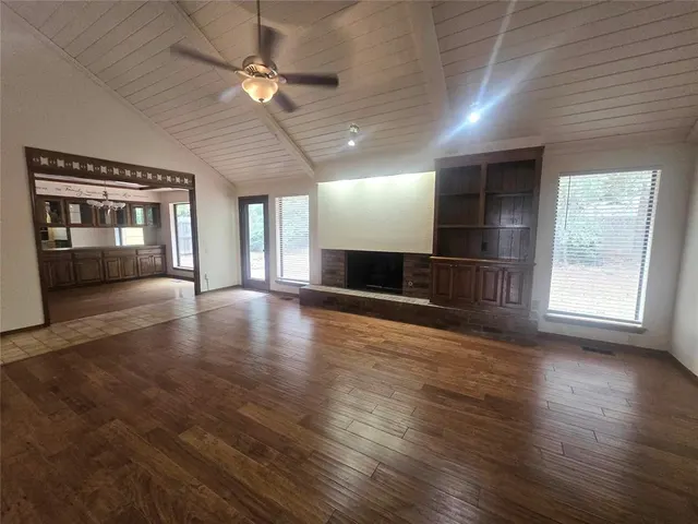 Photo 2 — 1212 Kingston Court, Edmond, OK 73034