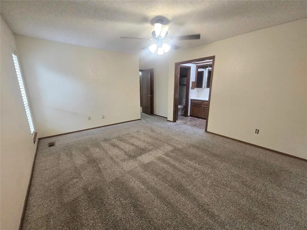 Photo 12 — 1212 Kingston Court, Edmond, OK 73034
