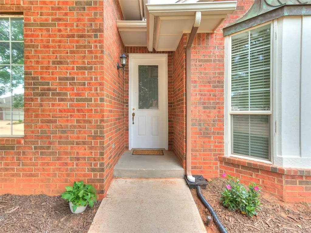 Photo 3 — 15524 Swallowtail Drive, Edmond, OK 73013