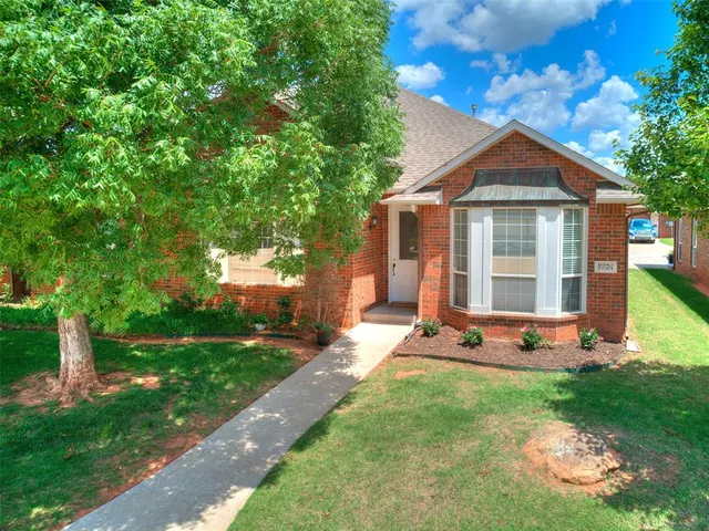 Photo 5 — 15524 Swallowtail Drive, Edmond, OK 73013