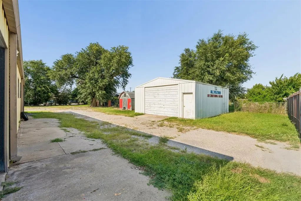 Photo 7 — 902 N Purdue Avenue, Oklahoma City, OK 73127