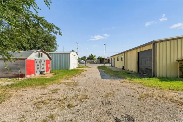 Photo 8 — 902 N Purdue Avenue, Oklahoma City, OK 73127
