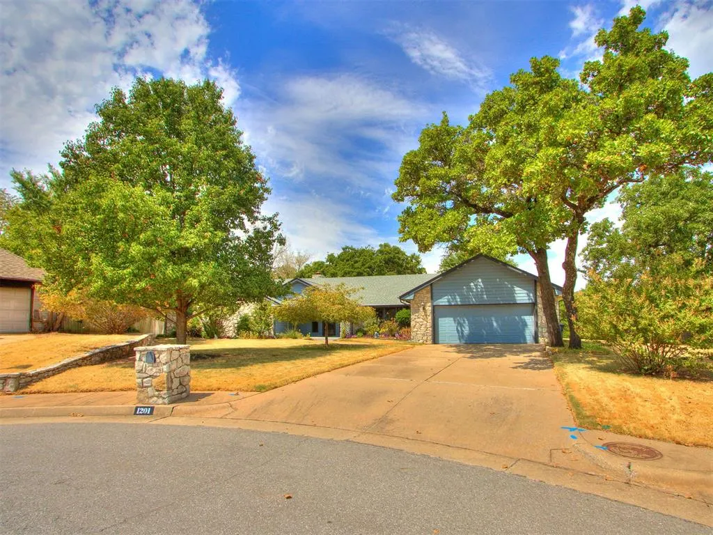 Photo 3 — 1201 Fox Bluff Court, Edmond, OK 73034