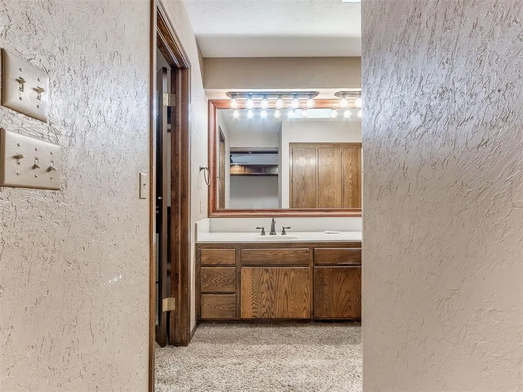 Photo 32 — 1201 Fox Bluff Court, Edmond, OK 73034
